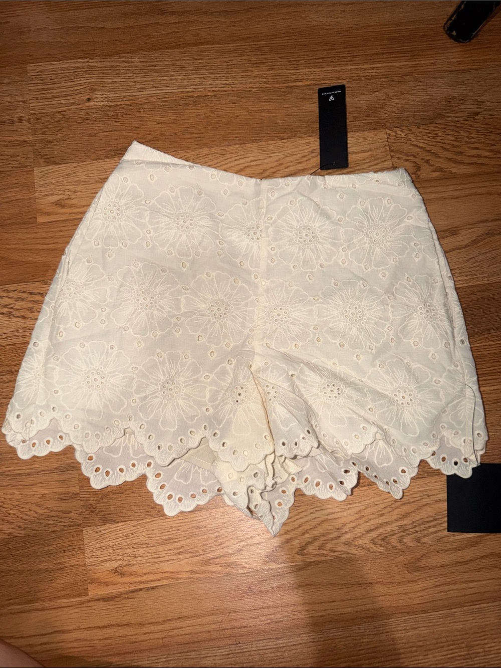 Lulu's Ivory Eyelet Scalloped High-Waist Shorts